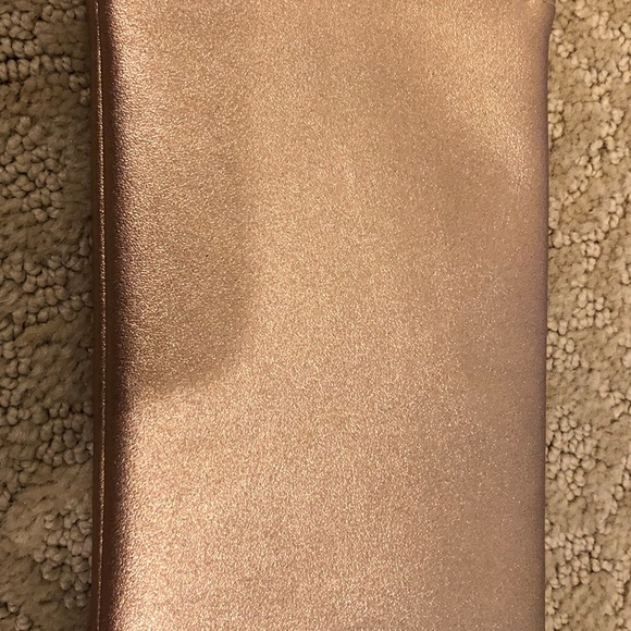 Brand new Rose Gold Sunglass case - Picture 3 of 4